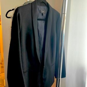 Wool blend JCrew blazer. Preppy style at fit or buy big as boyfriend-style!
